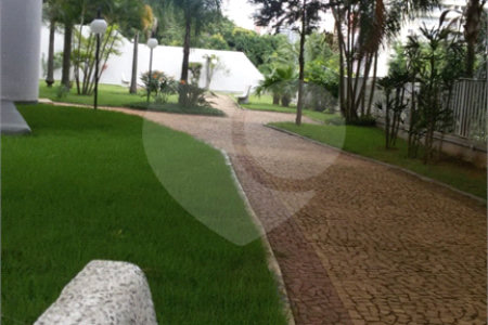 Apartamento à venda com 3 quartos, sendo 1 suíte, em Vila Firmiano Pinto, São Paulo, SP