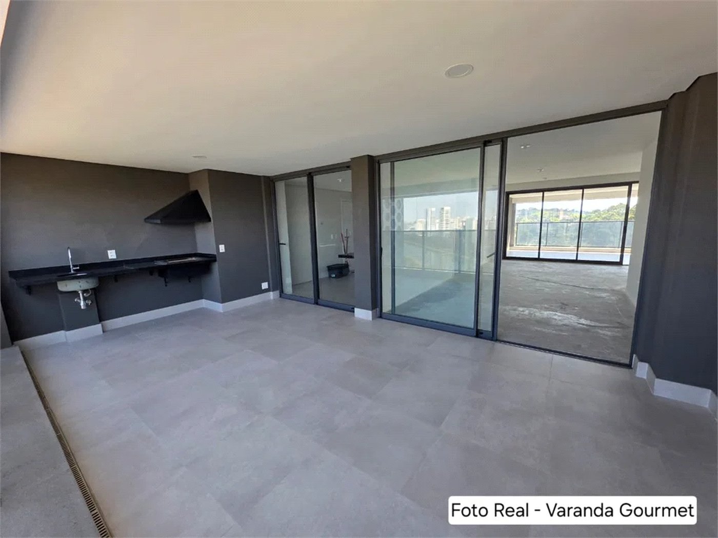 Apartamento à venda com 4 suítes em Jardim Morumbi, São Paulo, SP