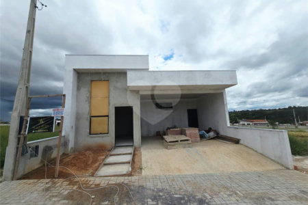 Casa à venda com 3 quartos, sendo 1 suíte,  em Jardim Cruzeiro do Sul, Itapetininga, SP