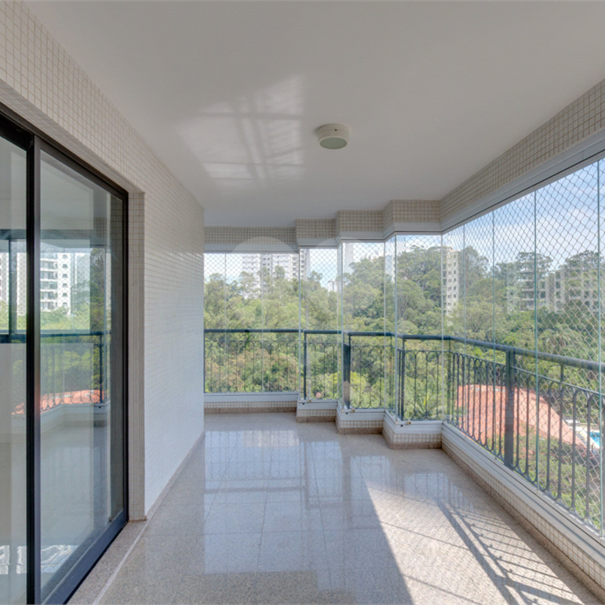 Apartamento à venda com 4 suítes em Jardim Marajoara, São Paulo, SP