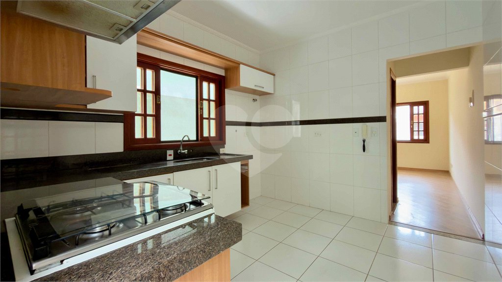 Casa à venda com 2 quartos no condomínio Portal dos Gamez, Atibaia - SP