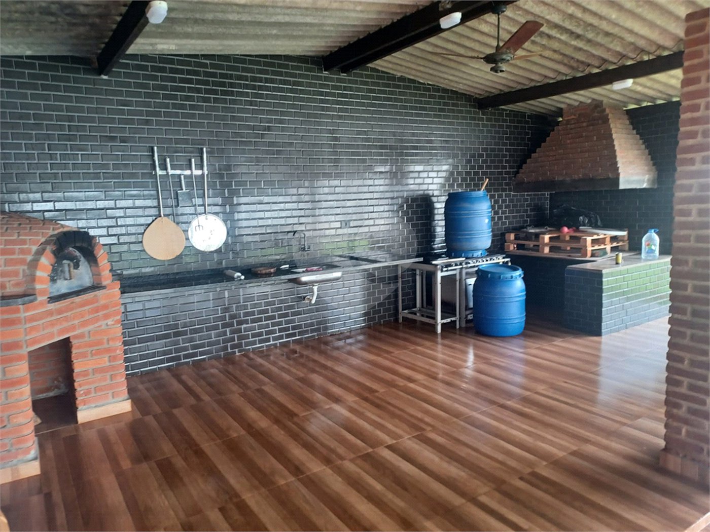 Casa à venda com 5 quartos, sendo 2 suítes, em Rio Abaixo, Mairiporã, SP