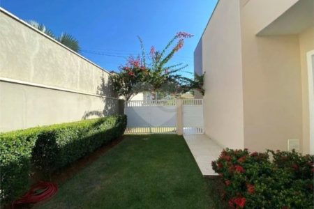 Casa à venda com 4 suítes no condomínio Ipê Velho, Vinhedo - SP