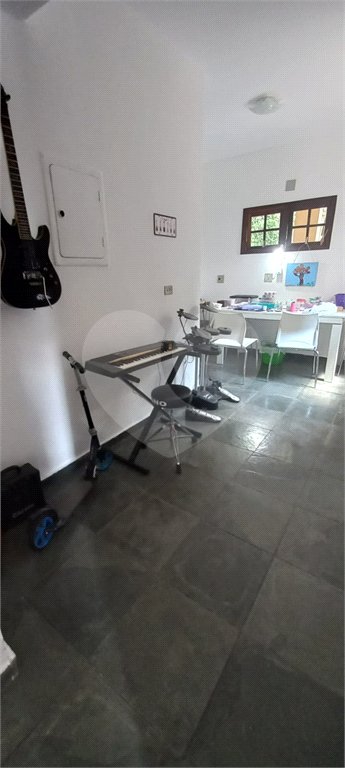 Casa à venda com 4 suítes no condomínio Alpes da Cantareira, Mairiporã - SP
