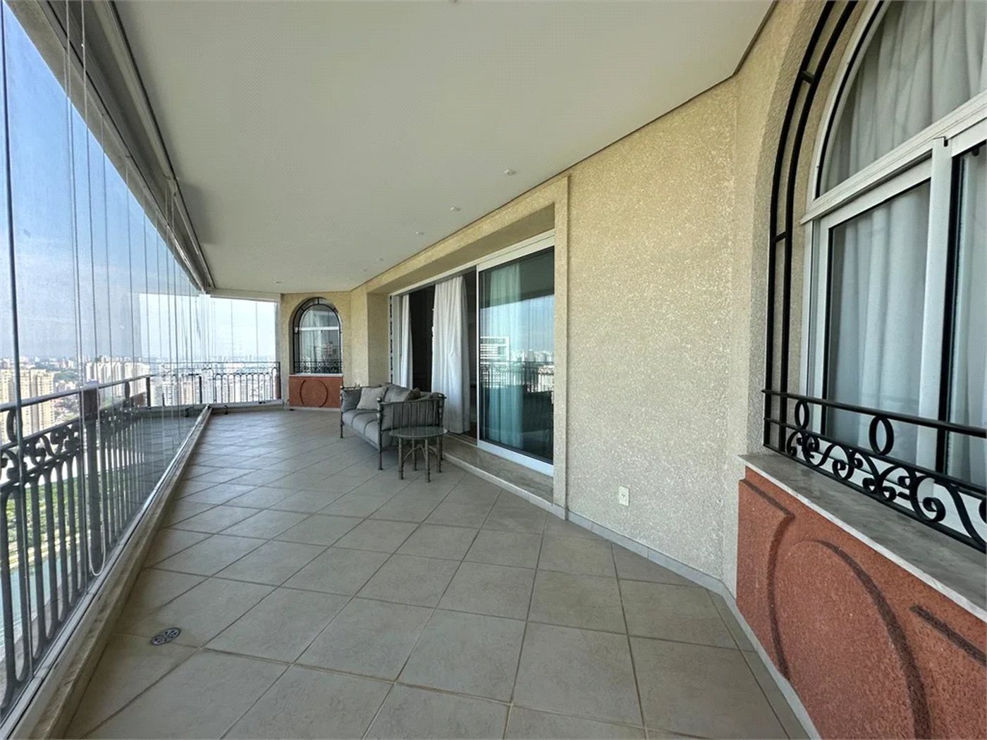 Apartamento para alugar com 4 suítes em Jardim Fonte do Morumbi, São Paulo, SP