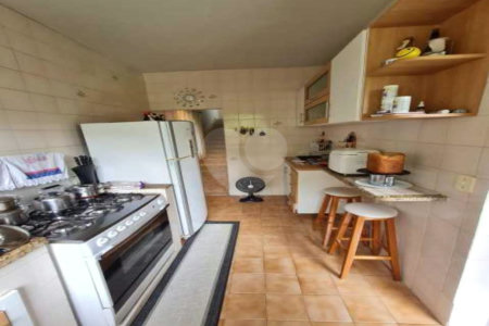 Casa à venda com 1 quarto, sendo 3 suítes, em Campo Grande, Rio de Janeiro, RJ