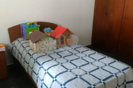 Casa à venda com 3 quartos, sendo 1 suíte, em Vila Mariana, São Paulo, SP