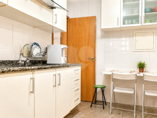 Apartamento à venda com 3 quartos, sendo 1 suíte,  em Chácara Santo Antônio (zona Sul), São Paulo, SP