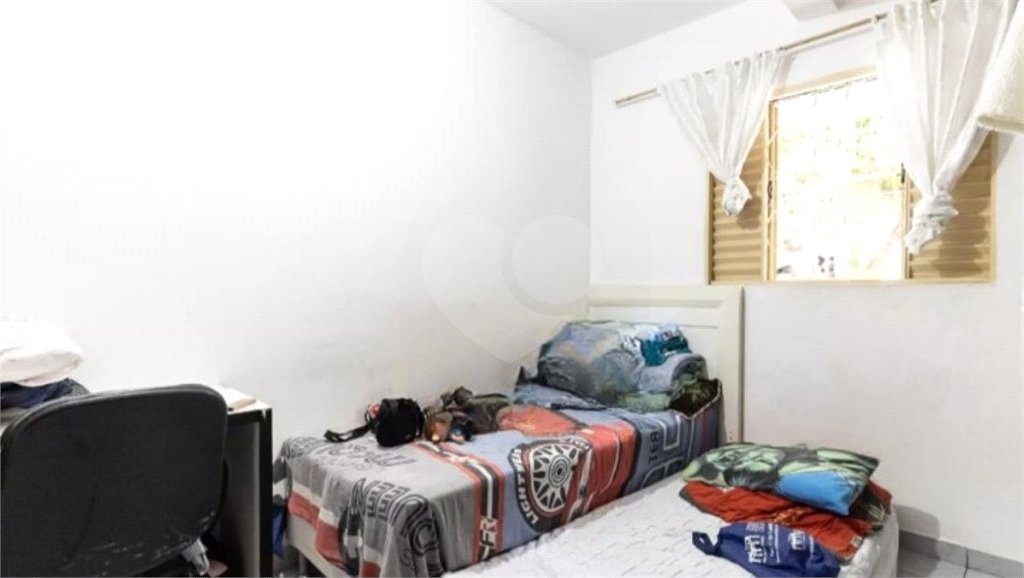 Casa à venda com 5 quartos em Sítio Caraguata, São Paulo, SP