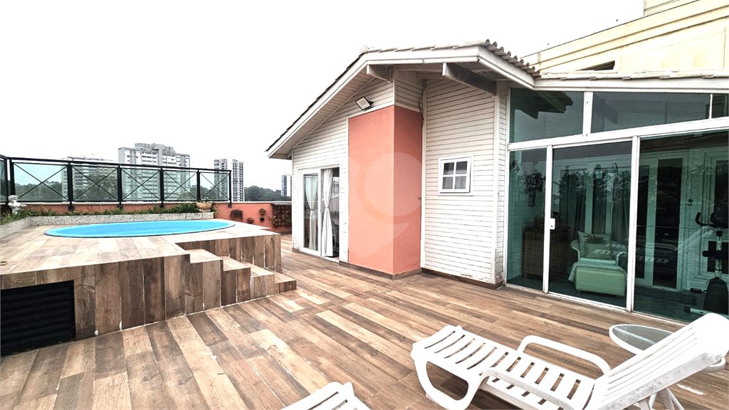 Cobertura à venda com 4 quartos, sendo 3 suítes, em Alto da Boa Vista, São Paulo, SP