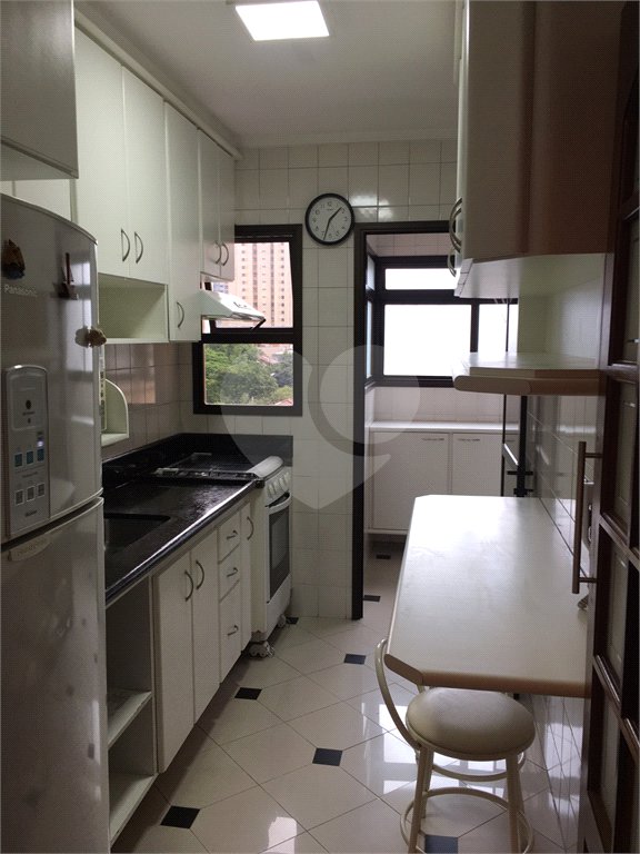 Apartamento à venda com 2 quartos, sendo 1 suíte, em Vila Pompéia, São Paulo, SP