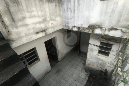 Casa à venda ou para alugar com 5 quartos, sendo 1 suíte,  em Parque Independência, São Paulo, SP