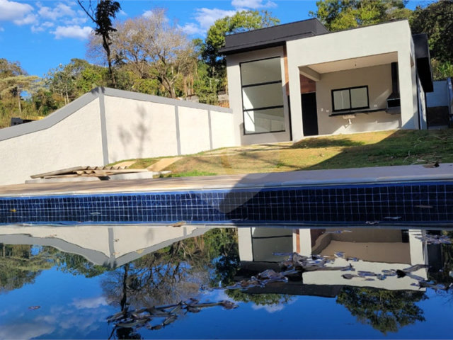 Casa Térrea à venda com 3 quartos, sendo 1 suíte,  em Pedra Vermelha (terra Preta), Mairiporã, SP