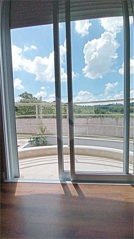 Casa à venda com 3 suítes no condomínio Vila do Sol, Valinhos - SP