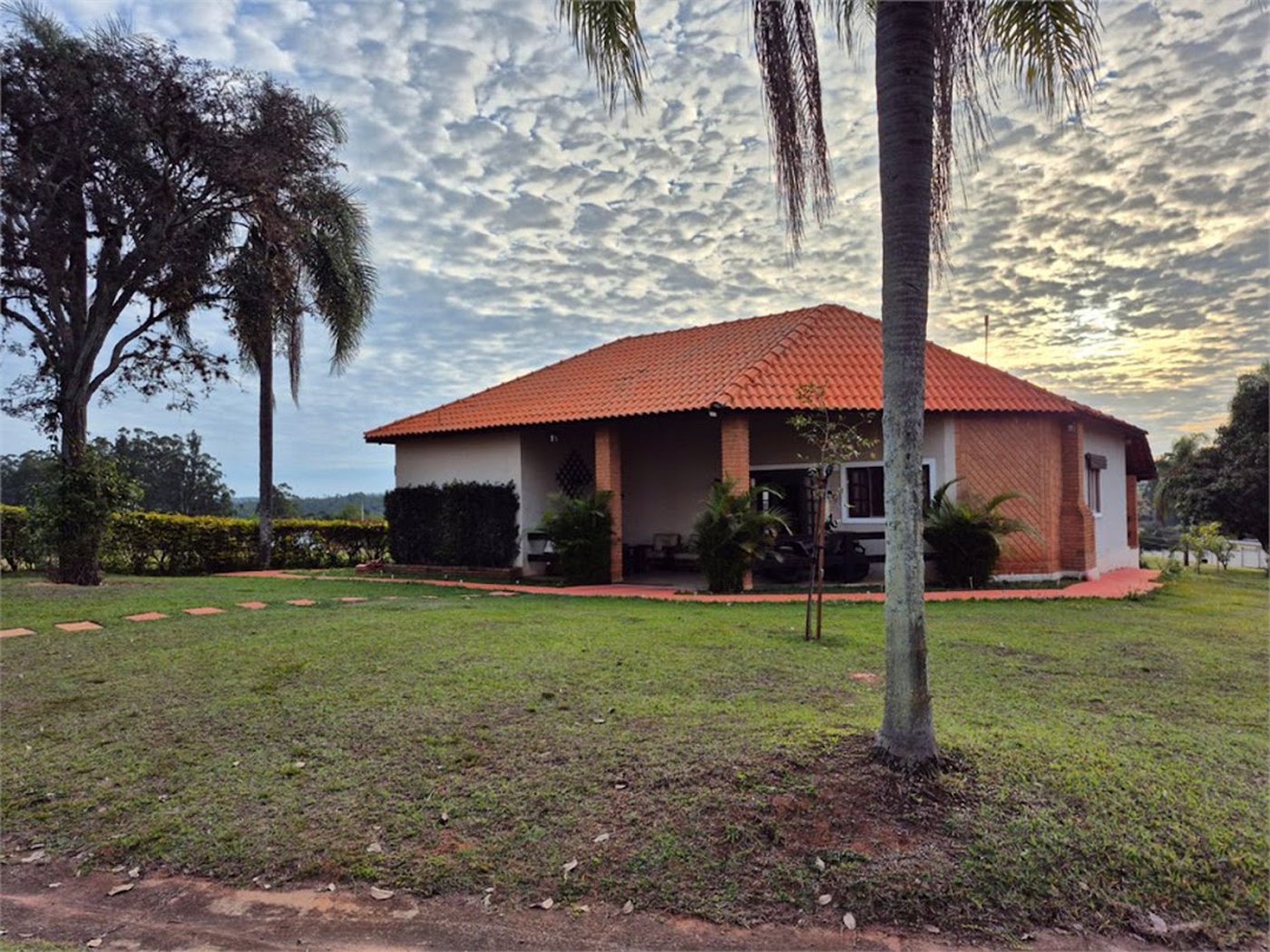 Chácara com 3 dormitórios à venda, 1200 m² por R$ 870.000,00 - Condomínio Ninho Verde II - Pardinho/SP