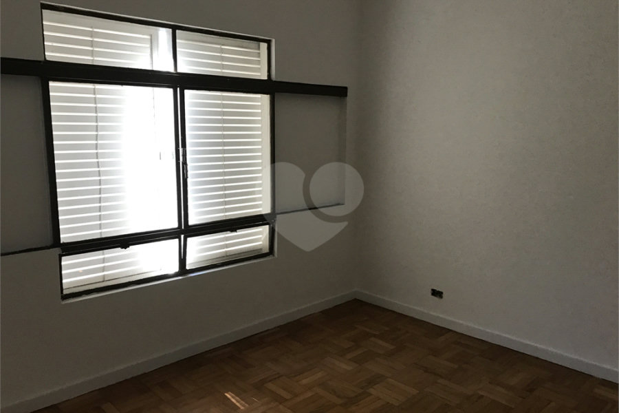 Sobrado à venda com 4 quartos, sendo 1 suíte, em Ipiranga, São Paulo, SP