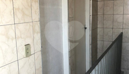 Sobrado à venda com 4 quartos em Água Branca, São Paulo, SP