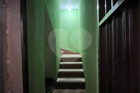 Sobrado à venda com 3 quartos, sendo 1 suíte, em Vila Paulicéia, São Paulo, SP