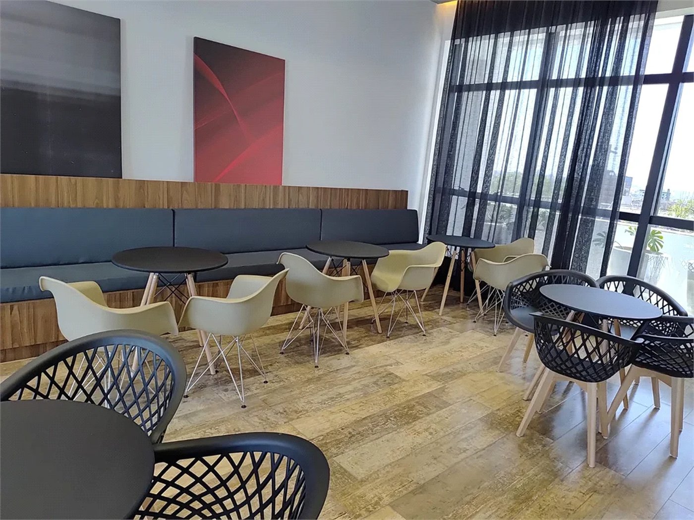 Apartamento à venda com 3 suítes em Parque Campolim, Sorocaba, SP