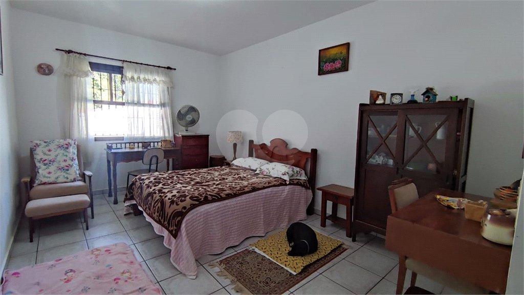 Sobrado à venda com 4 quartos, sendo 2 suítes, em Interlagos, São Paulo, SP