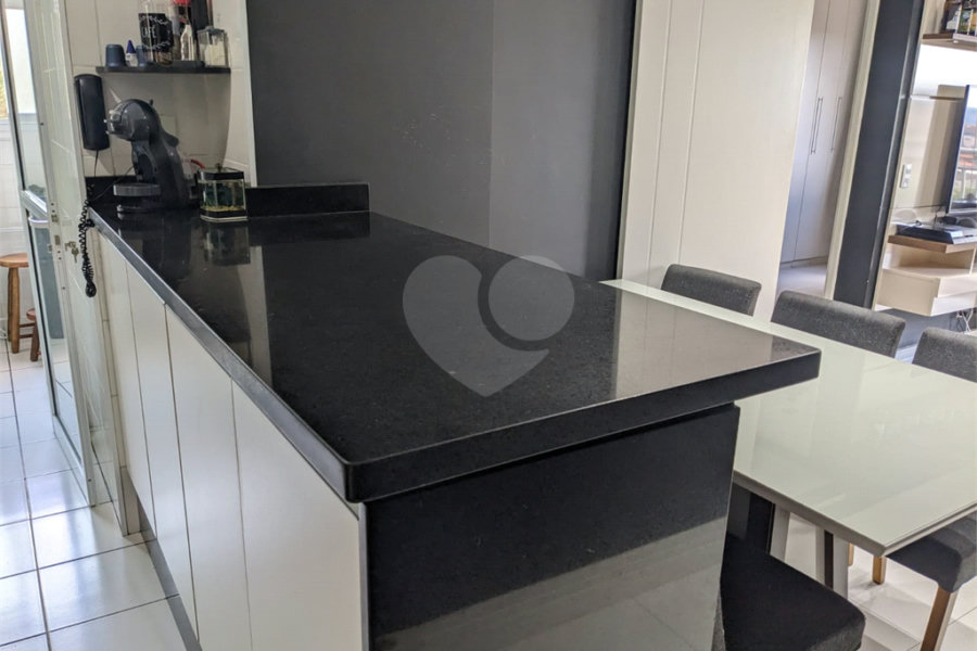 Apartamento à venda com 2 quartos, sendo 1 suíte,  em Jardim Rosa de Franca, Guarulhos, SP