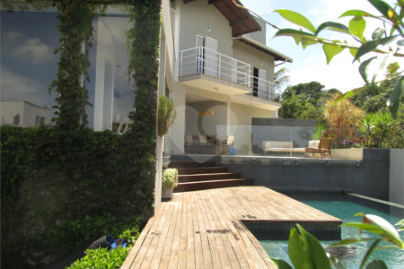 Casa à venda com 3 quartos, sendo 1 suíte, no condomínio Alpes de Vinhedo, Vinhedo - SP