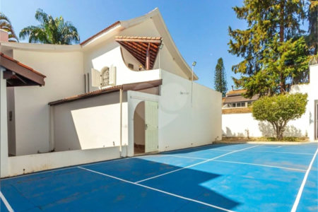 Casa à venda com 4 quartos, sendo 2 suítes, em Vila Morumbi, São Paulo, SP