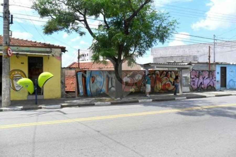 Terreno à venda em Parada Inglesa, São Paulo, SP