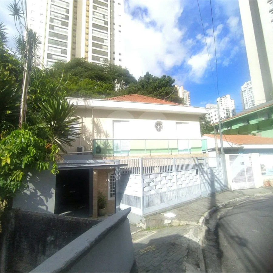 Casa à venda com 10 quartos, sendo 1 suíte, em Santa Teresinha, São Paulo, SP