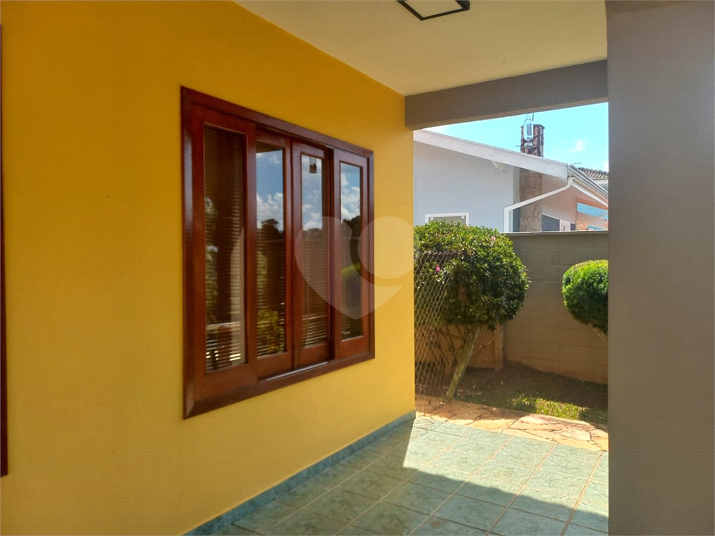Casa à venda com 4 quartos, sendo 2 suítes,  em Villaggio Capríccio, Louveira, SP