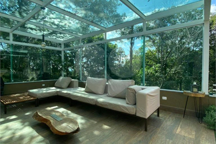Casa à venda com 3 suítes no condomínio Parque Itatiaia, Mairiporã - SP