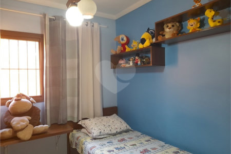 Sobrado à venda com 3 quartos, sendo 1 suíte,  em Vila Medeiros, São Paulo, SP