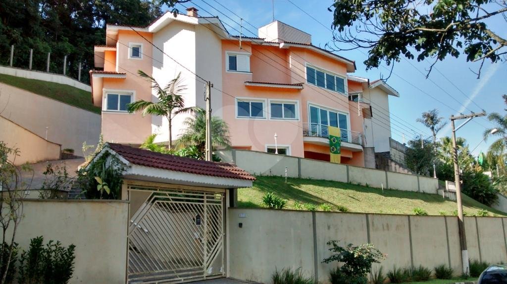 Casa à venda com 5 suítes em Arujázinho I, Ii e Iii, Arujá, SP