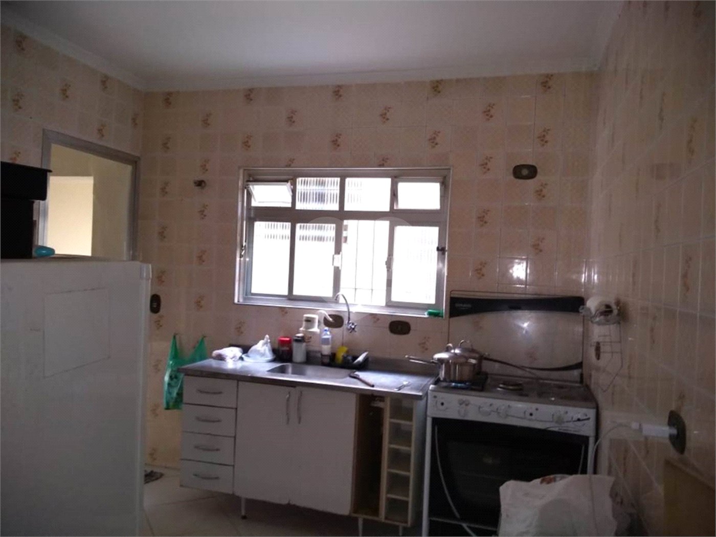 Casa Térrea à venda com 4 quartos, sendo 1 suíte,  em Vila Nivi, São Paulo, SP