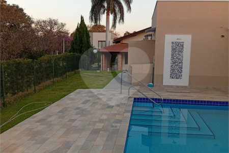 Casa à venda com 3 suítes no condomínio Haras Paineiras, Salto - SP