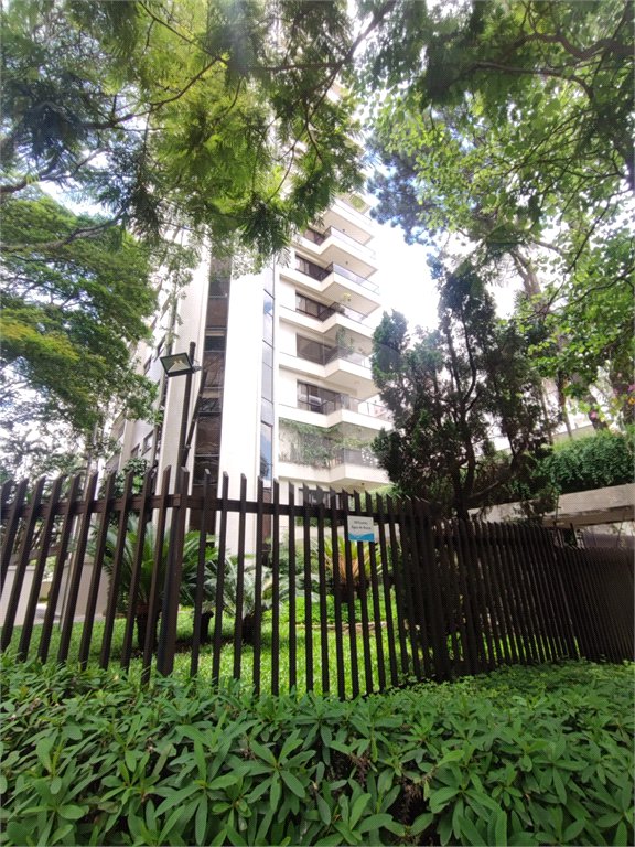 Apartamento à venda com 4 suítes em Moema, São Paulo, SP