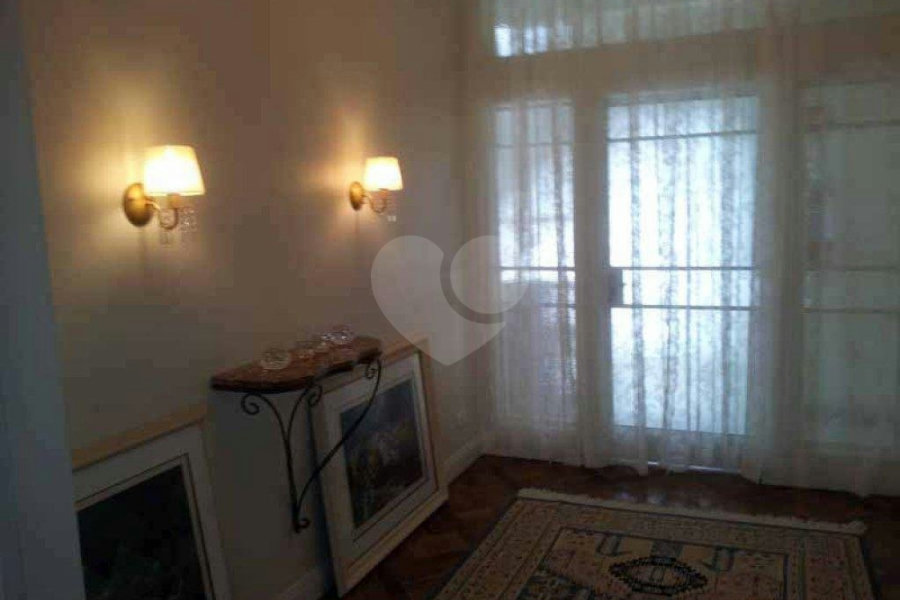 Apartamento à venda com 3 quartos, sendo 1 suíte,  em Bela Vista, São Paulo, SP