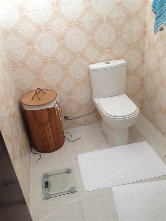 Sobrado à venda com 4 quartos, sendo 1 suíte, em Jardim Celeste, São Paulo, SP