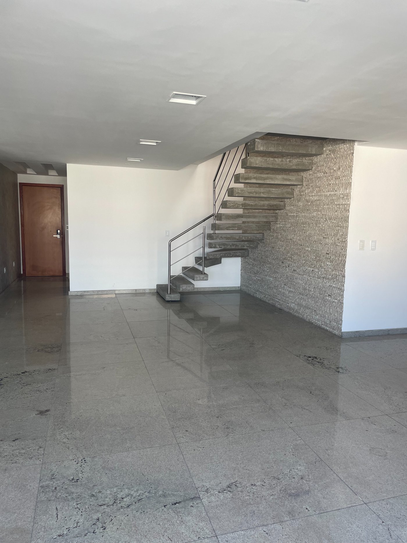 Cobertura à venda com 4 suítes em Ponta Verde, Maceió, AL