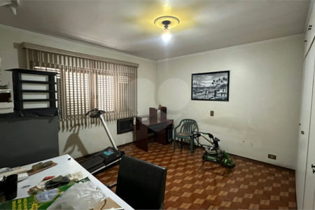 Casa à venda ou para alugar com 5 quartos, sendo 2 suítes, no Centro, Salto, SP