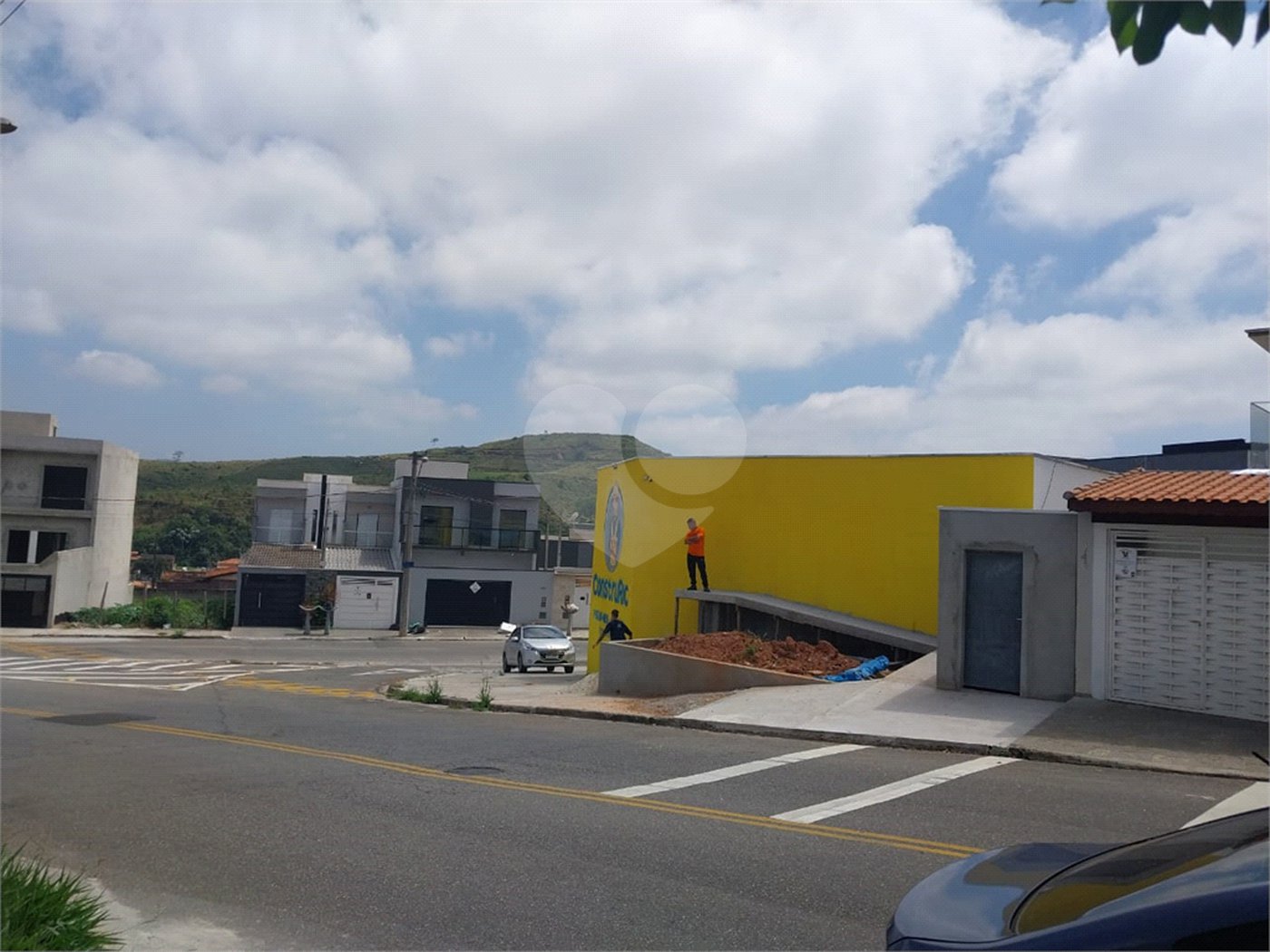 Casa Térrea à venda com 3 quartos, sendo 1 suíte,  em Villa Di Cesar, Mogi das Cruzes, SP
