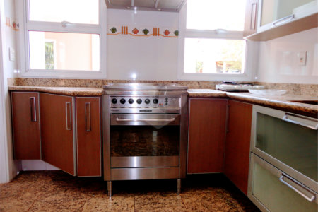 Casa à venda com 3 suítes no condomínio Residencial Jardim América, Vinhedo - SP