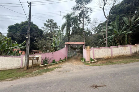Sítio à venda com 5 quartos, sendo 1 suíte,  em Mirante do Arujá, Arujá, SP
