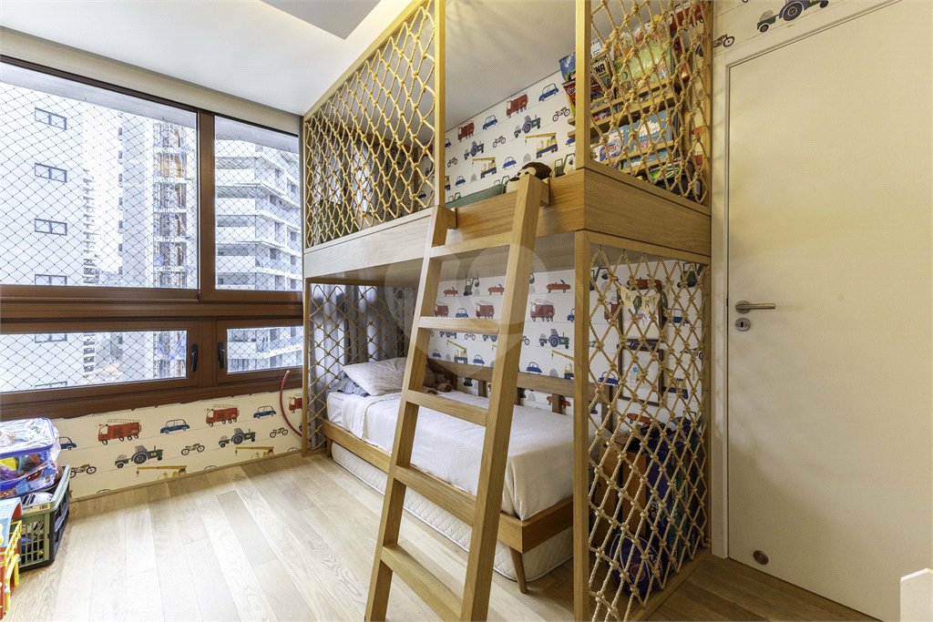 Apartamento à venda com 3 suítes em Jardim das Bandeiras, São Paulo, SP