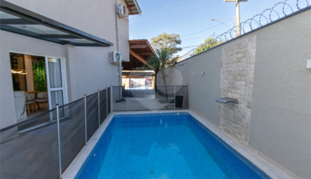 Casa à venda com 3 quartos, sendo 1 suíte, em Jardim Colonial, Atibaia, SP