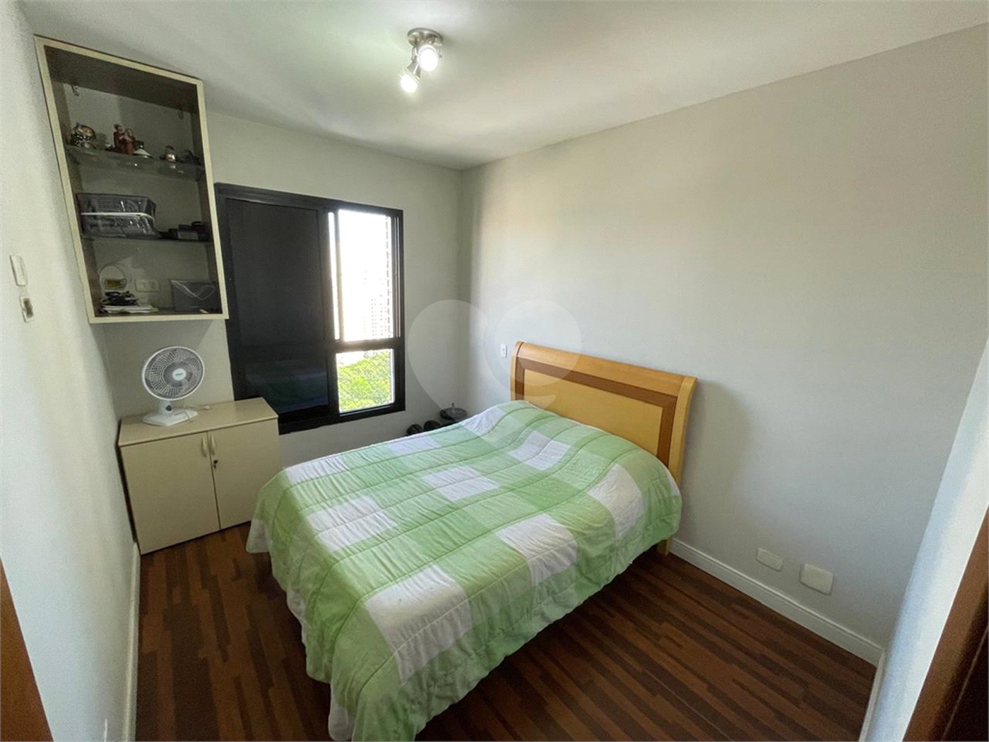 Apartamento à venda com 3 quartos, sendo 1 suíte, em Parque Bairro Morumbi, São Paulo, SP