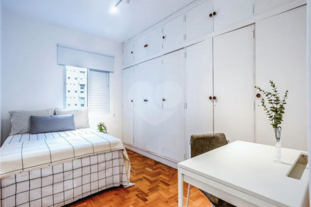 Apartamento à venda com 3 quartos, sendo 1 suíte, em Itaim Bibi, São Paulo, SP