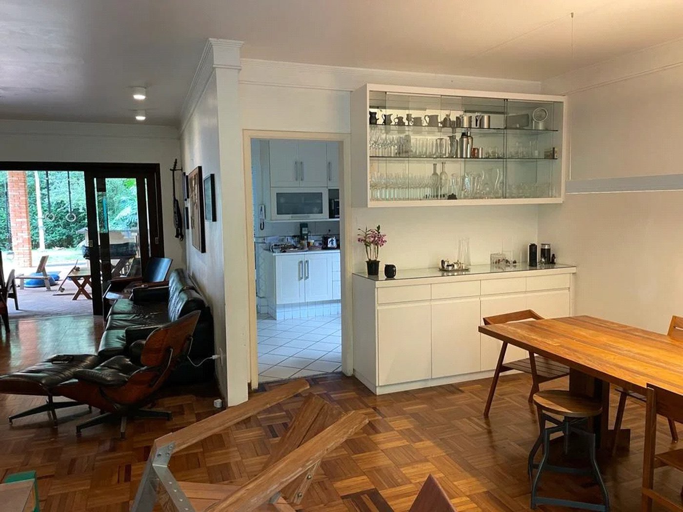 Casa à venda com 4 quartos, sendo 1 suíte,  em Vila Morumbi, São Paulo, SP