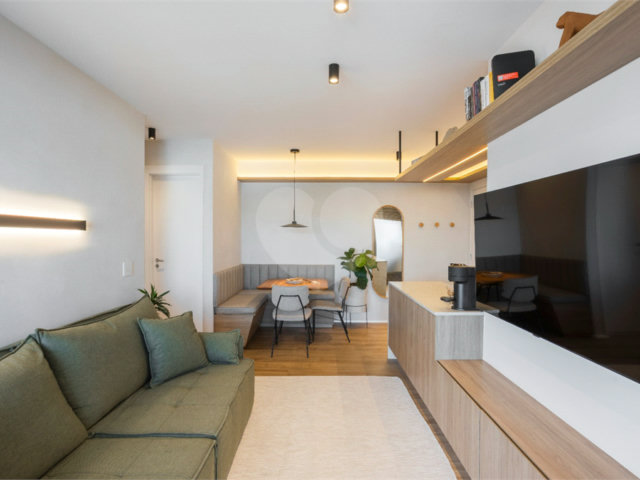 Apartamento à venda com 2 quartos, sendo 1 suíte,  em Santo Amaro, São Paulo, SP