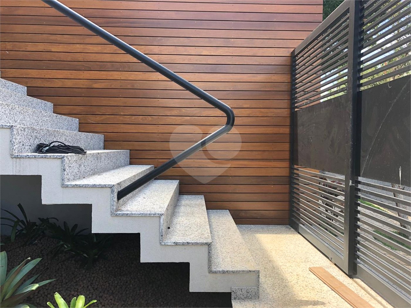 Casa à venda com 4 suítes em Jardim Itaperi, Atibaia, SP